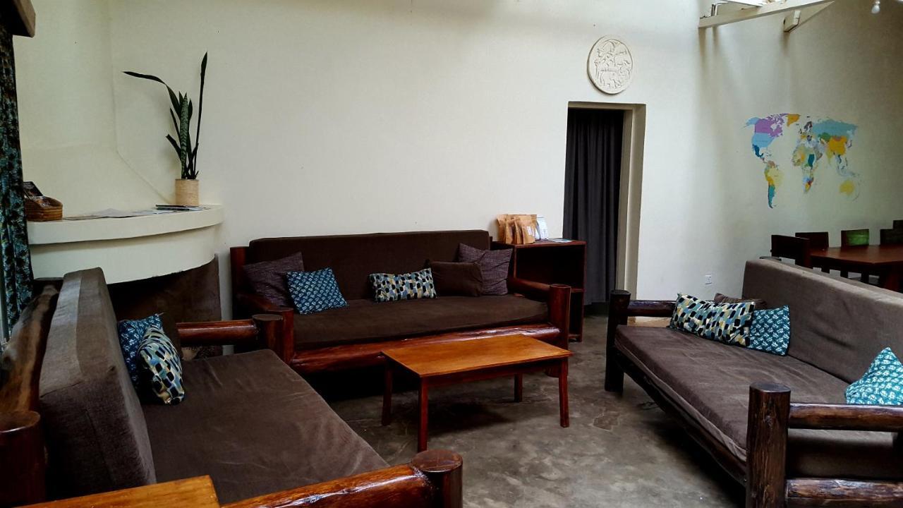 Bwindi Guest House Kanungu Экстерьер фото